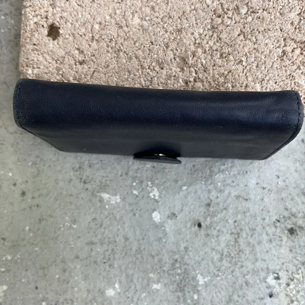 Longchamp  wallet